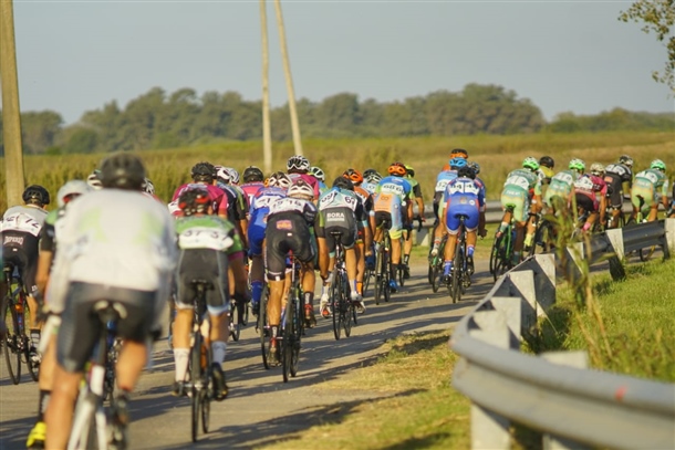 GRAN PREMIO CIUDAD DE BOLÍVAR (2)