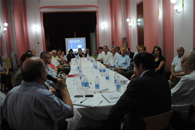 REUNIÓN BUCCA INTA 01.JPG