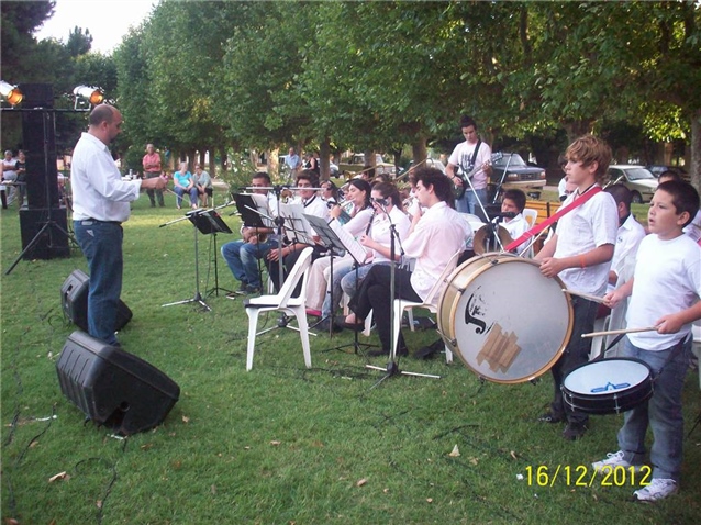 Fiesta de la Música en Pirovano.JPG