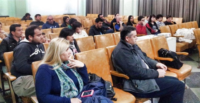 EL INTENDENTE SE REUNIÓ CON LOS VECINOS DEL BARRIO LAS MANZANITAS 01