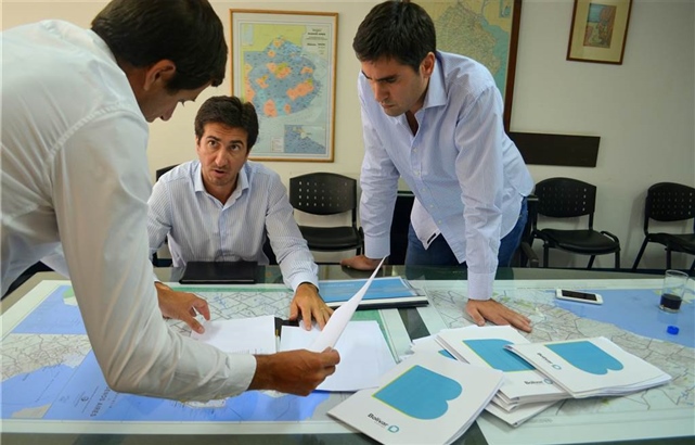 EL INTENDENTE SE REUNIÓ CON EL MINISTRO DE INFRAESTRUCTURA DE LA PROVINCIA 02