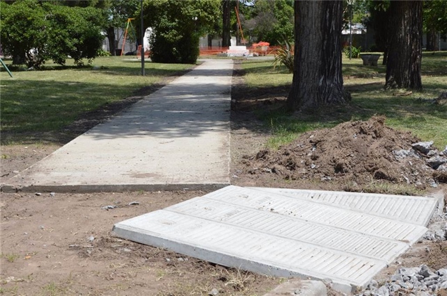 PLAZA DE BARRIO OBRERO 02