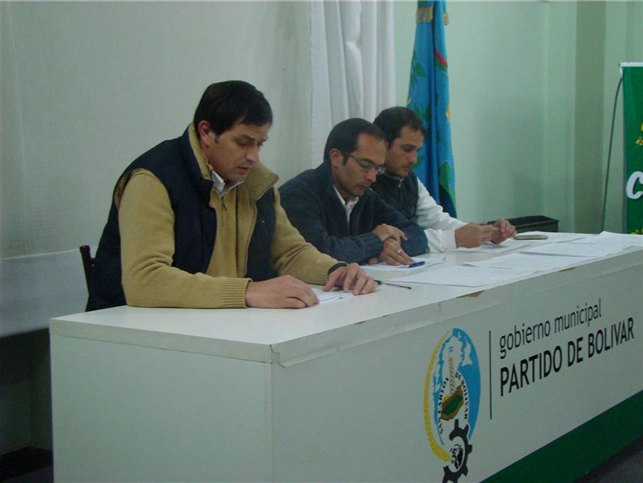 Firma de convenio Las Flores 01.JPG