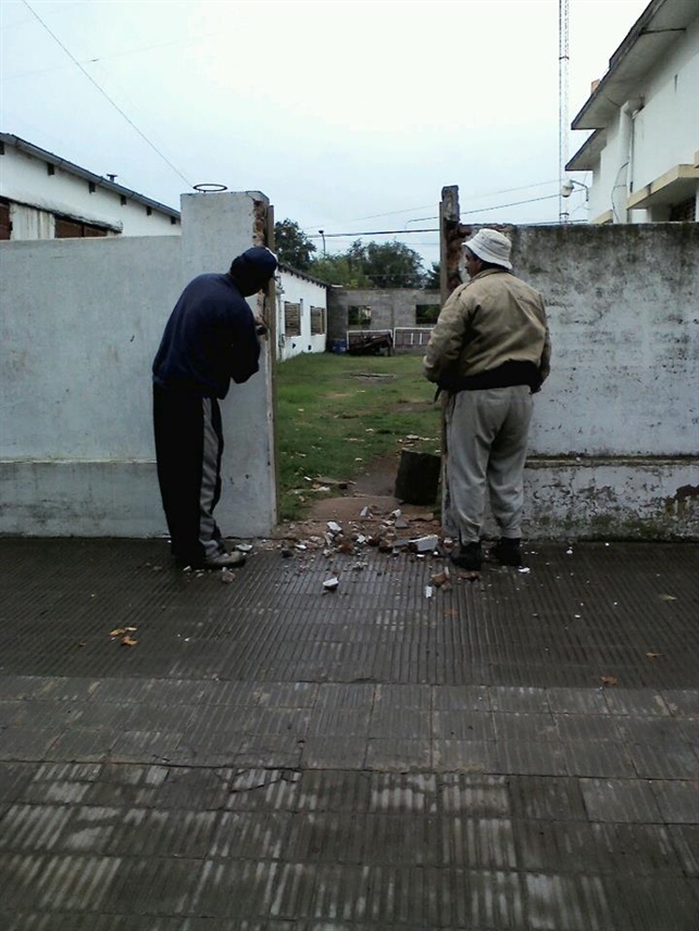 Comenzó la obra Hospital Pirovano 01.jpg