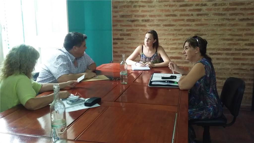 EMPLEO SE REUNIÓ CON LA CÁMARA COMERCIAL