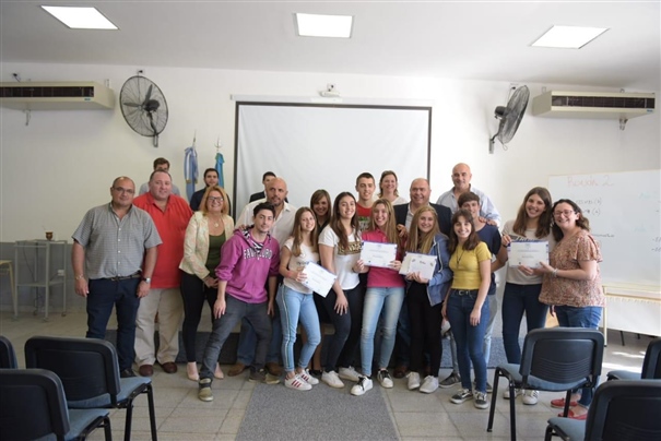 EBATE PARA ESTUDIANTES DE SECUNDARIA