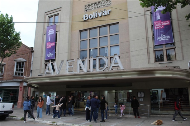 CINE AVENIDA