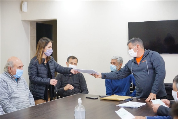 entrega de fondos deportes (3)