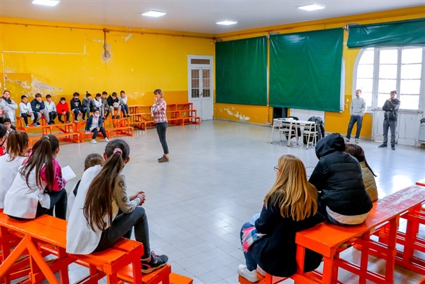 ESCUELA 2 (2)