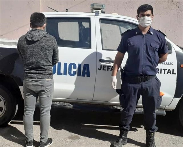 POLICIA 02