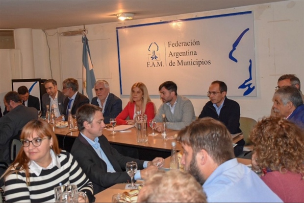 Pisano en la FAM