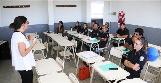 CAPACITACIÓN EN DDHH PARA POLICÍAS 02
