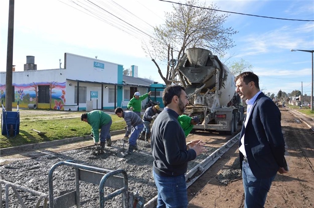 PAVIMENTÓ LLEGÓ AL CAPS FRANCISCO RAVASSI