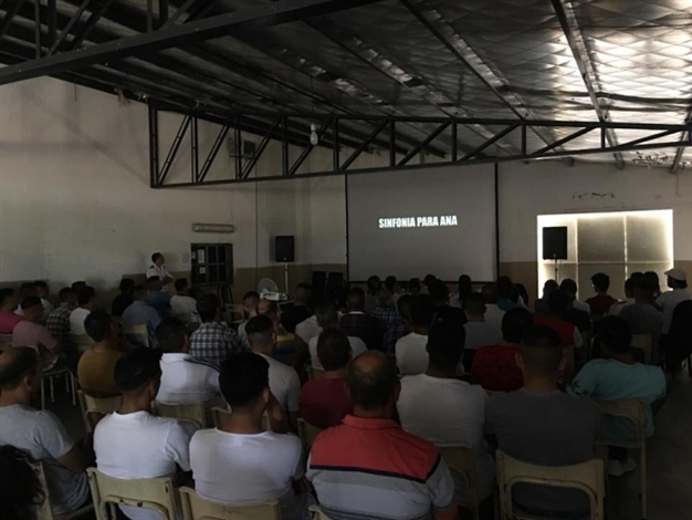 CINE EN CÁRCELES