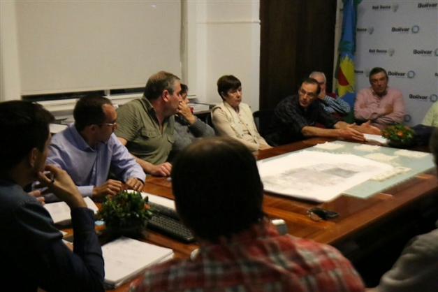 BUCCA RECIBIÓ A LA COMISIÓN VIAL