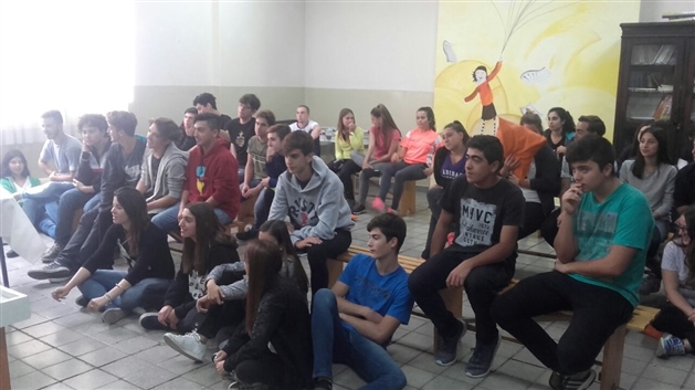 PRODUCTOR OLIVER KOLKER BRINDÓ UNA CHARLA 02