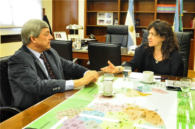 MINISTRA ORTIZ RECIBIÓ A INTENDENTE DE HIPÓLITO YRIGOYEN