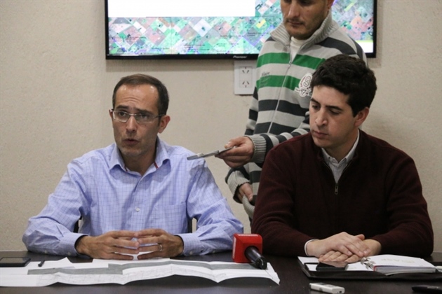 APERTURA DE SOBRES PARA LA LIMPIEZA DEL CANAL EL POSITIVO