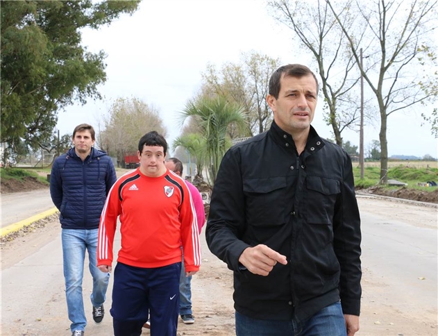 INTENDENTE RECORRIÓ LA AMPLIACIÓN DE LA CACIQUE COLIQUEO 02