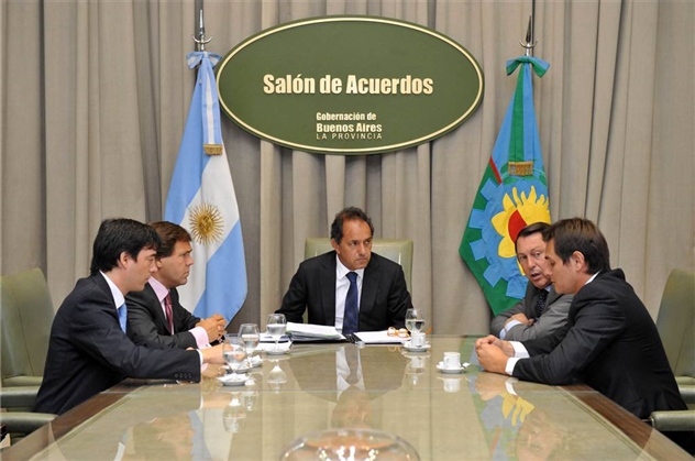 Reunion Scioli Casal