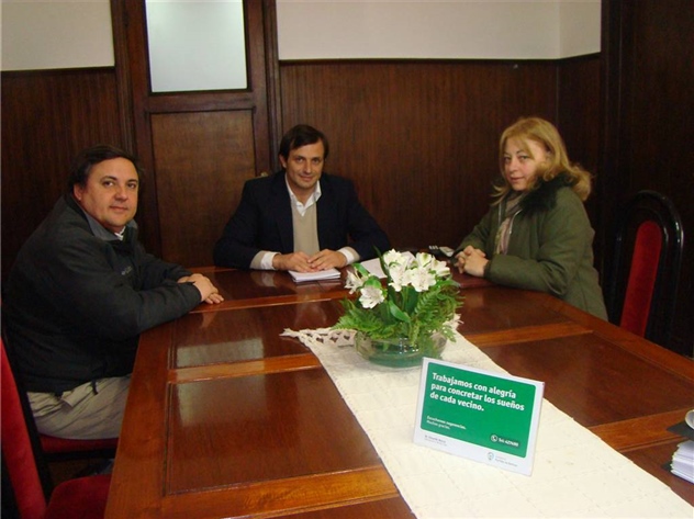REUNIÓN_CAMARA_COMERCIAL y Bucca.JPG