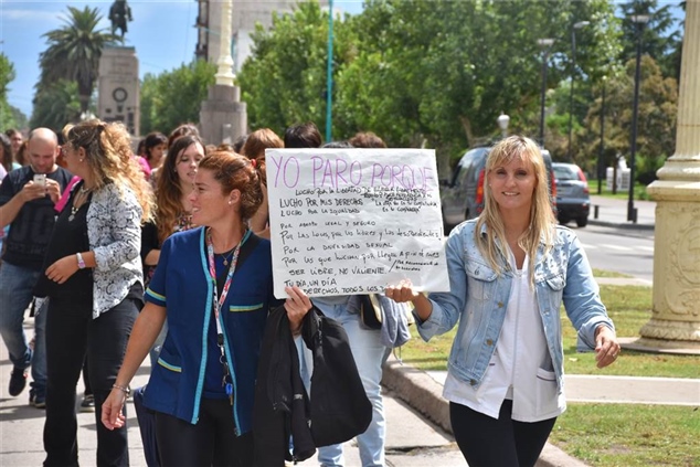 DERECHOS VULNERADOS DE LA MUJER 02