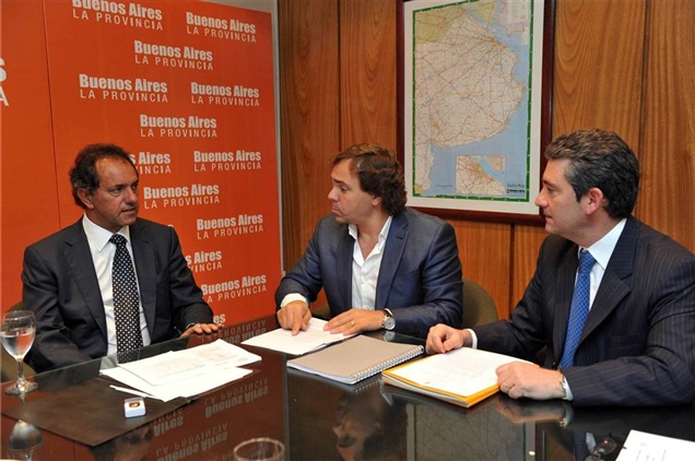 Scioli con Pérez y Alvarez Echagüe