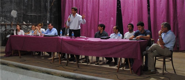 Municipalidad - Urdampilleta.JPG