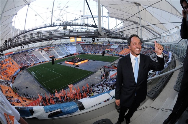 Scioli Estadio.jpg