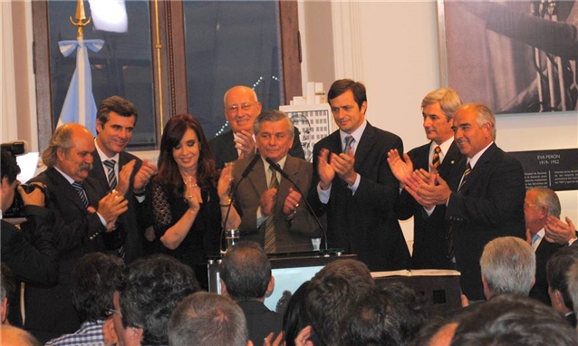 FIRMA CONVENIO PRESIDENTA.jpg