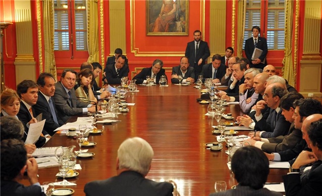 Scioli - intendentes radicales.jpg