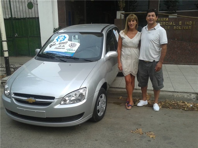 La Cámara Comercial e Industrial de Bolívar realizó entrega del Chevrolet 0k 02