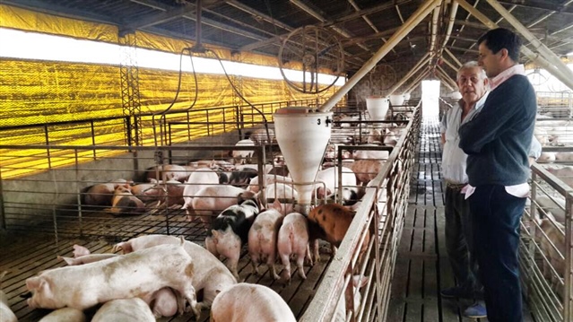 EL INTENDENTE RECORRE ESTABLECIMIENTOS RURALES E INDUSTRIALES 02