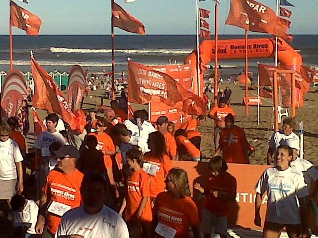 Salud en la Playa.jpg