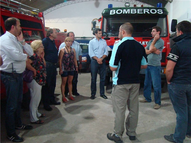 Entrega Bomberos 01.JPG