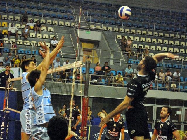 Victoria de La Unión ante Bolívar como local 02.jpg