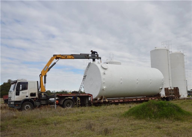 LLego un tanque para la Planta Potabilizadora 01