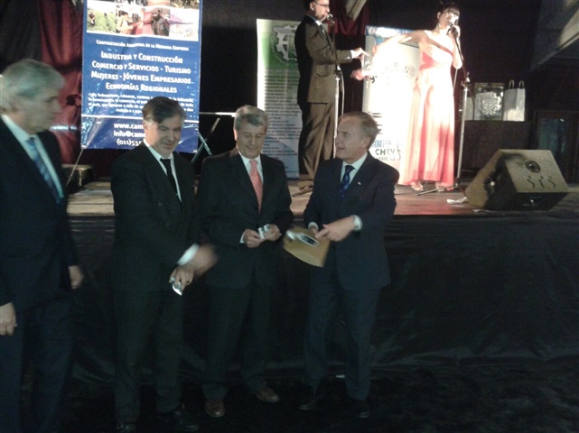Cámara Comercial Cena Exposición Rural 2014 - 02.jpg