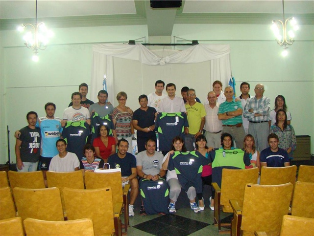 Uniforme BA 2012.JPG