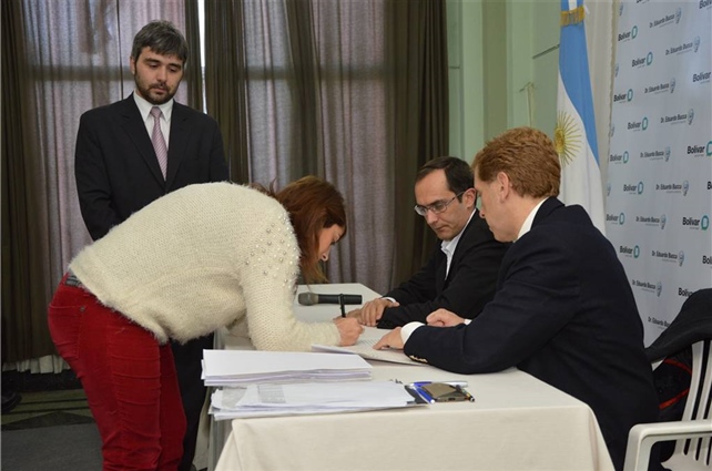 Firma de escrituras de PROCREAR en Bolívar 02