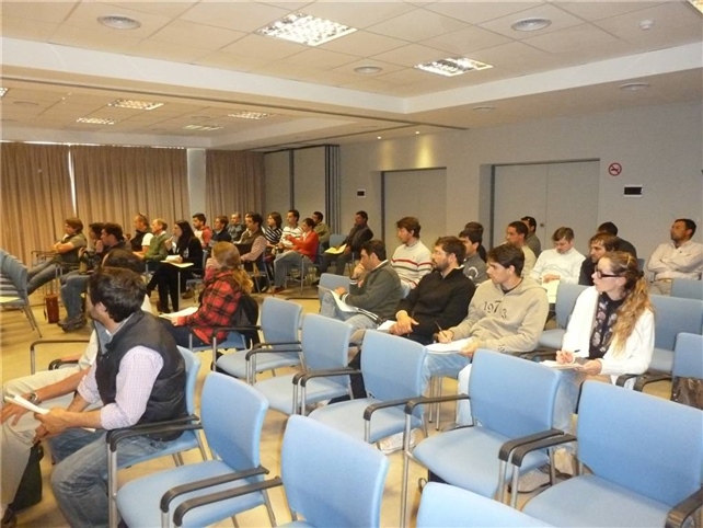 SENASA Curso VETERINARIOS PRIVADOS AFTOSA.jpg