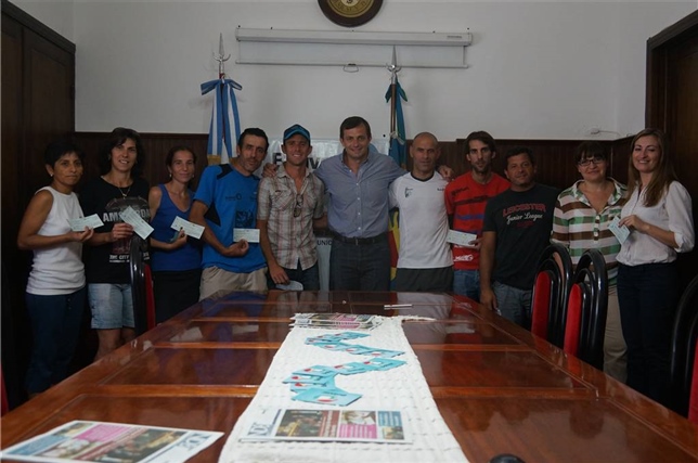 ATLETAS LOCALES.JPG