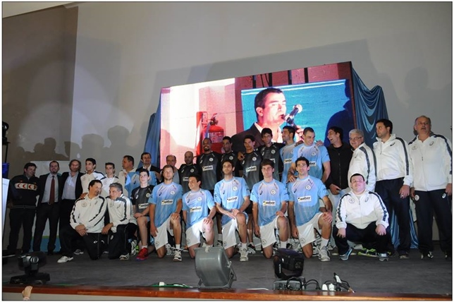 Presntación equipo de voley.jpg